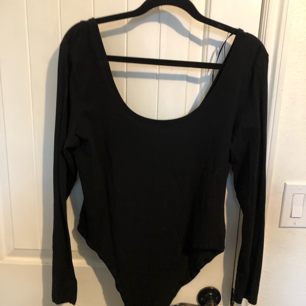 Forever 21 Plus Black Long-sleeved Scoop Neck/back Bodysuit